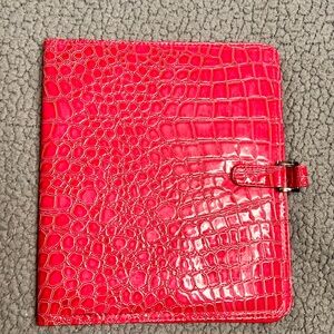 Elegant Red Crocodile Embossed Women's Wallet